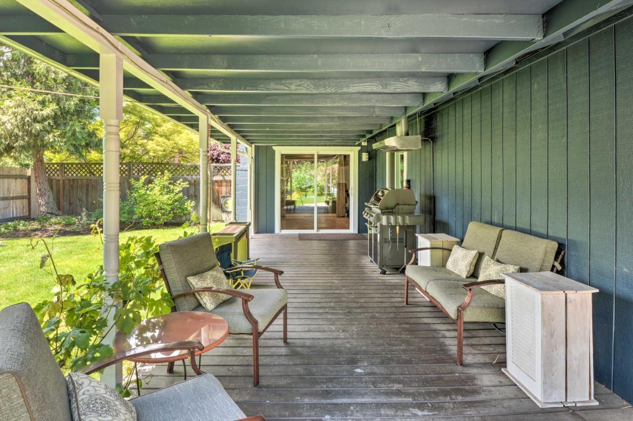 Central Medford Family Retreat With Large Yard! Luaran gambar