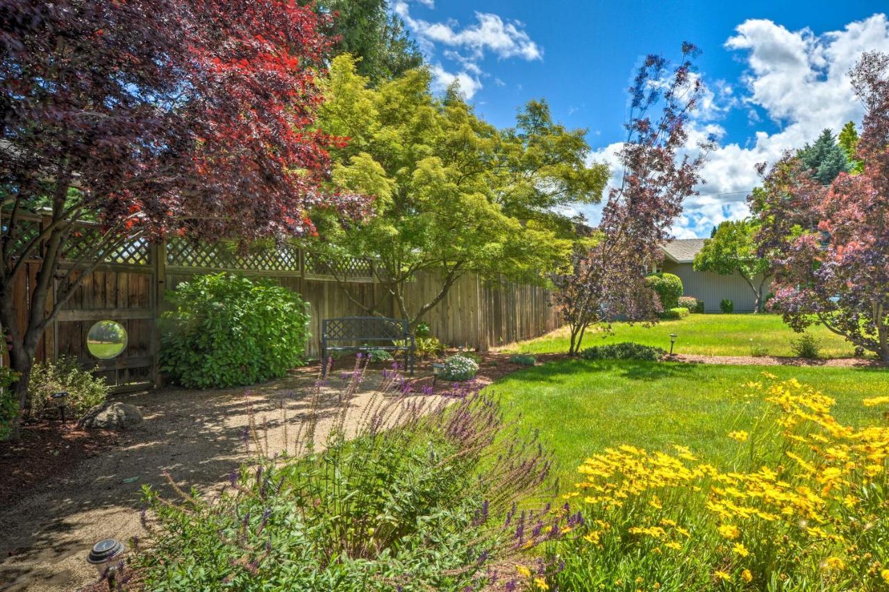 Central Medford Family Retreat With Large Yard! Luaran gambar