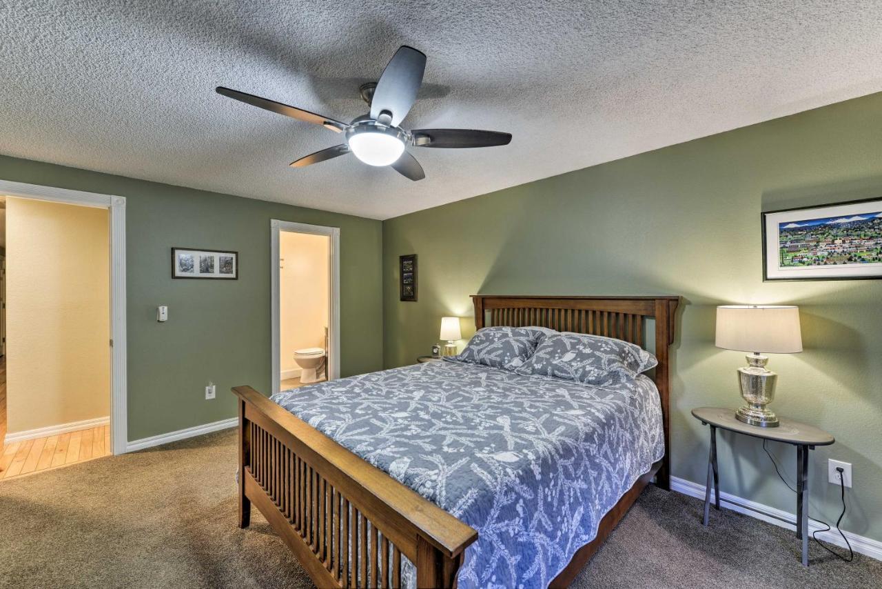 Central Medford Family Retreat With Large Yard! Luaran gambar