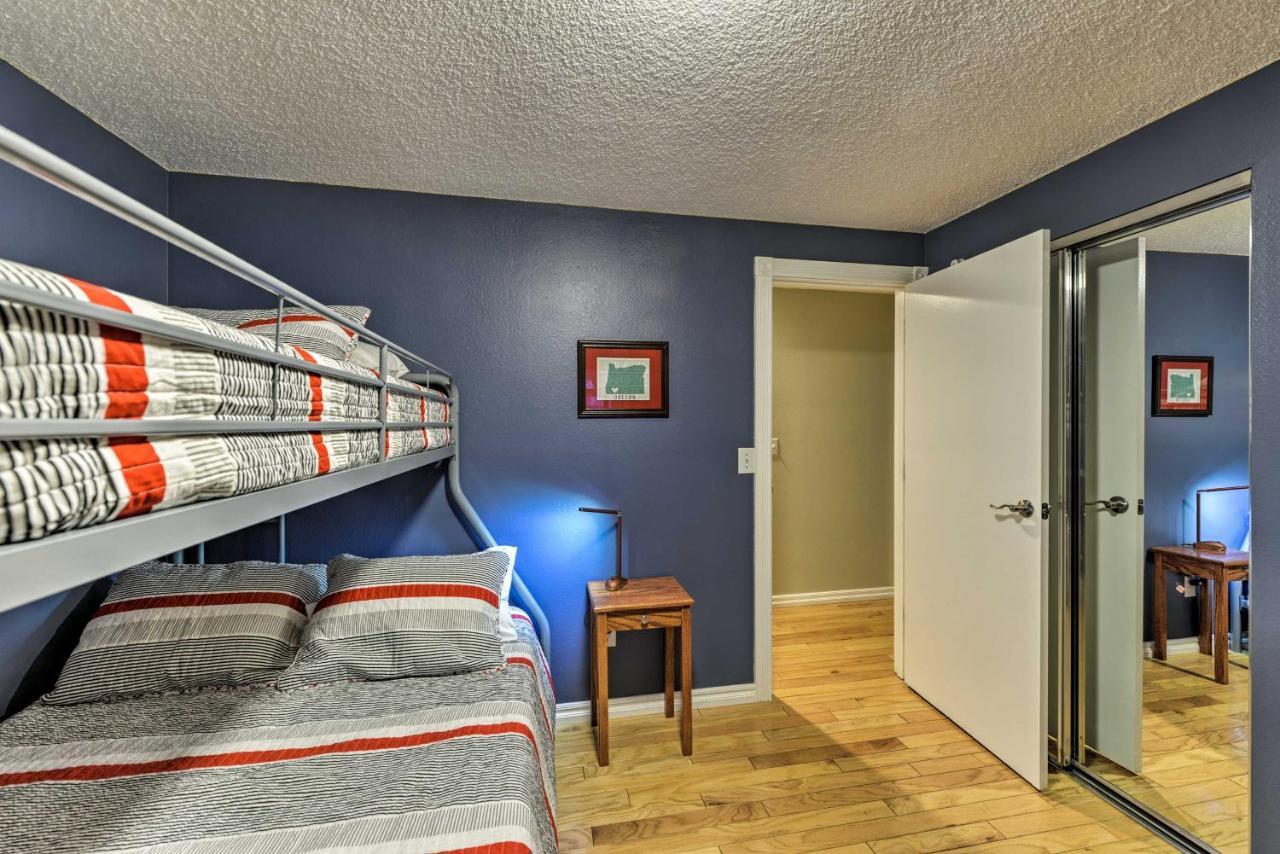 Central Medford Family Retreat With Large Yard! Luaran gambar