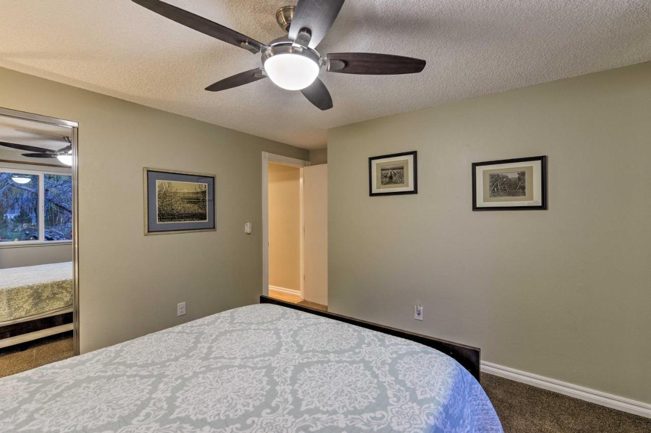 Central Medford Family Retreat With Large Yard! Luaran gambar