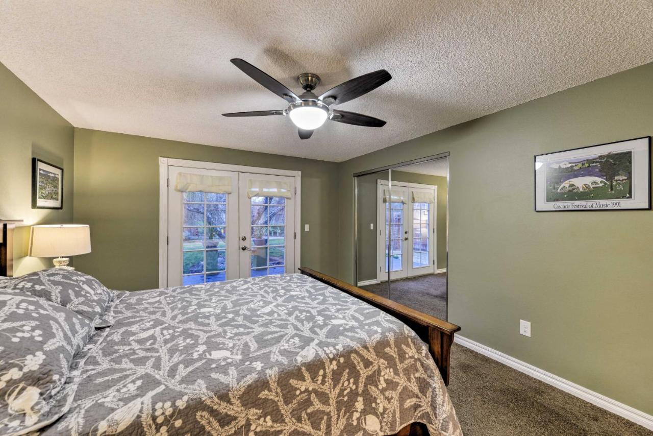 Central Medford Family Retreat With Large Yard! Luaran gambar